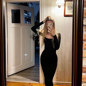 SKIMS Black Lounge Long Sleeve Maxi Dress L